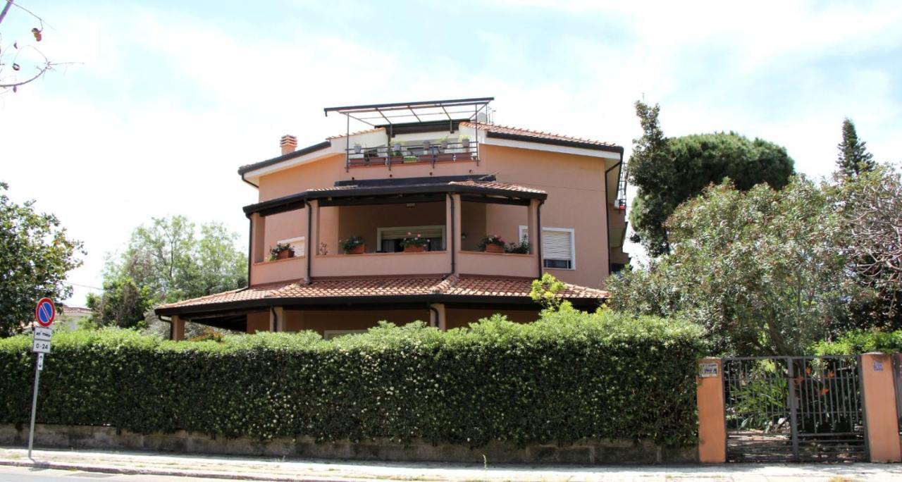 Villa Lea Мондело Екстериор снимка