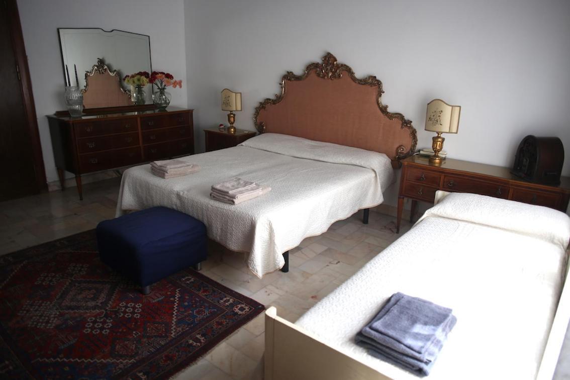 Villa Lea Мондело Екстериор снимка
